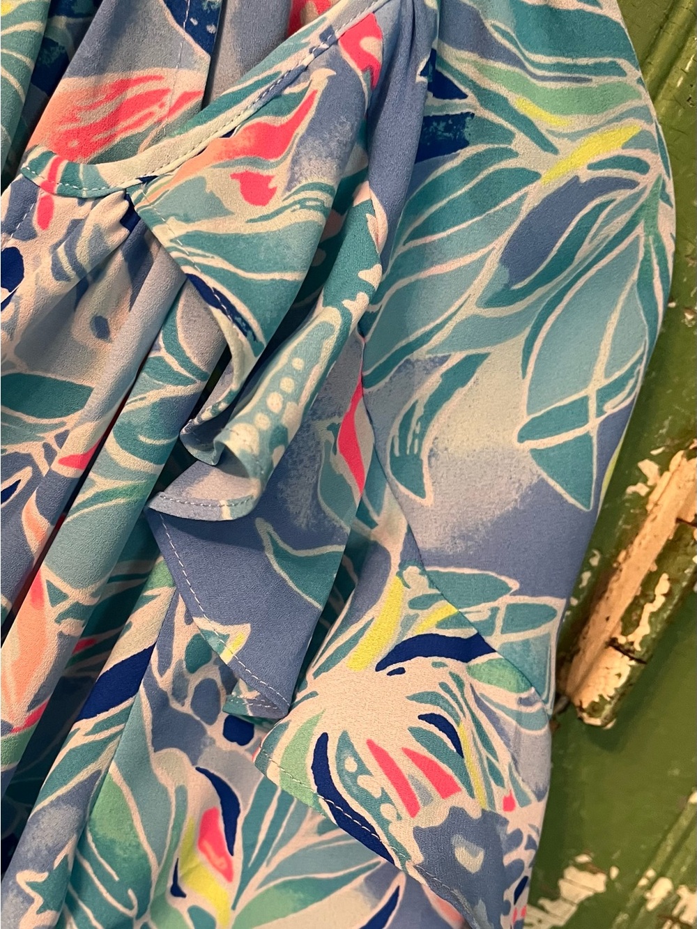 Lilly Pulitzer Blue Floral Ruffle Sleeve Blouse Size Medium